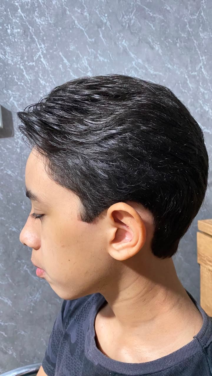 Corte social com acabamento na tesoura