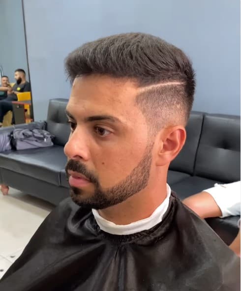 Corte masculino na Barbearia Executive